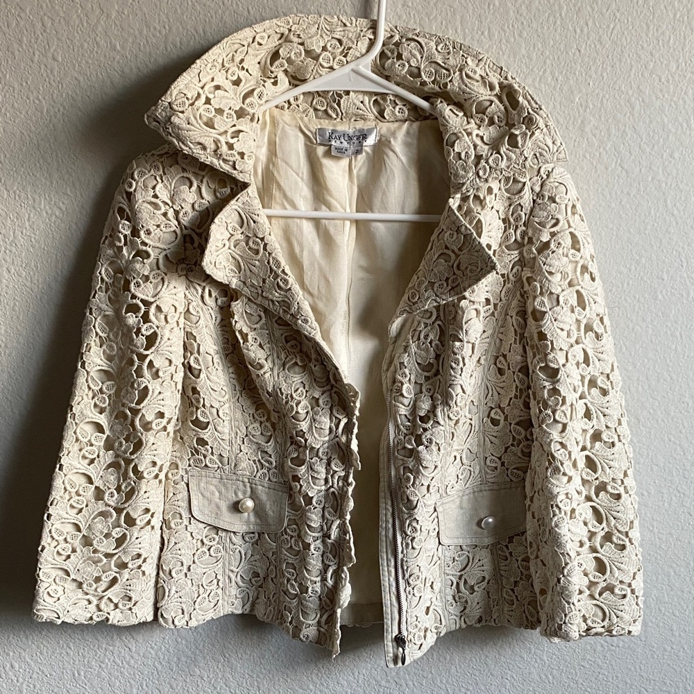 Women’s Kay Unger Cream Lace Blazer - Picture 14 of 16